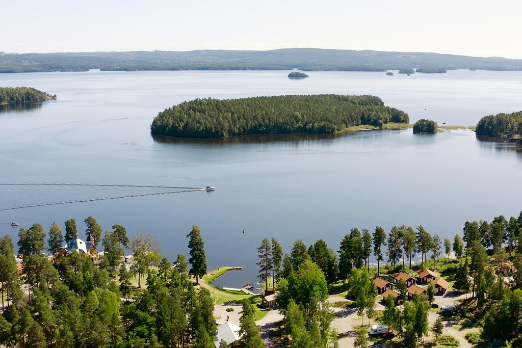 Underbart läge vid sjön Runn.