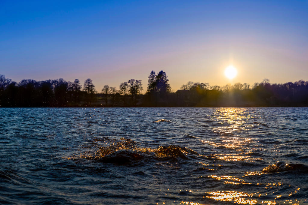 Vacker solnedgång över Sörabysjön