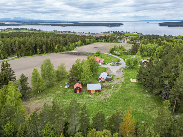 Tomt med härlig utsikt utöver Oviksfjällen och Åreskutan.