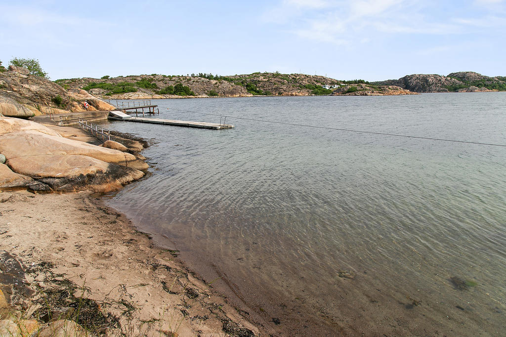 Närmsta badstrand ligger inom 5 minuter promenad