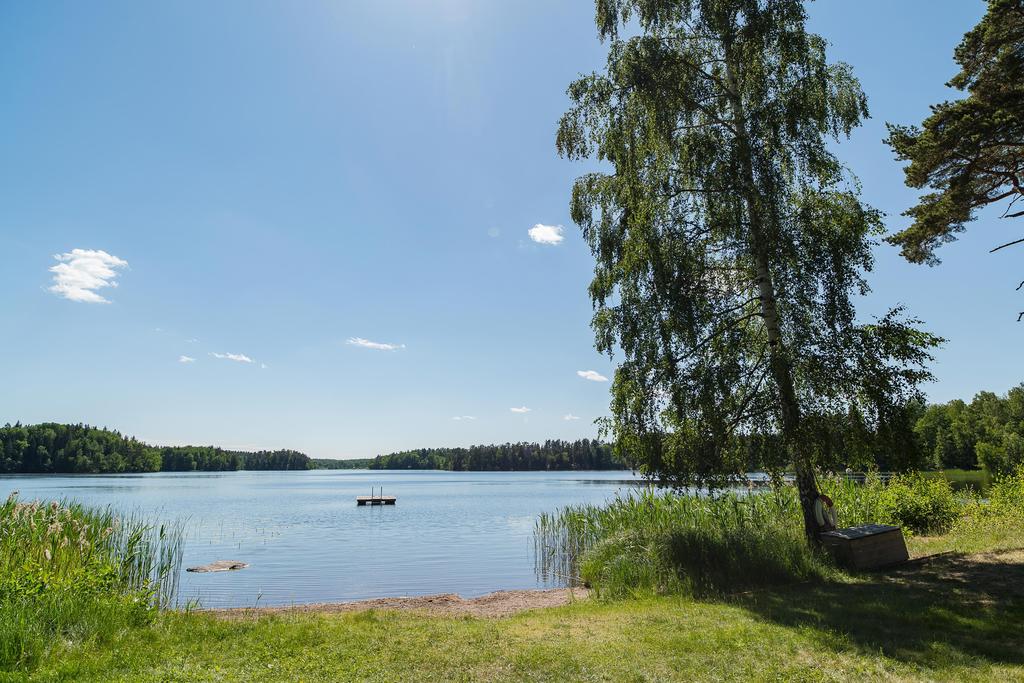 Sandstrand och badflotte inom flipflopsavstånd 