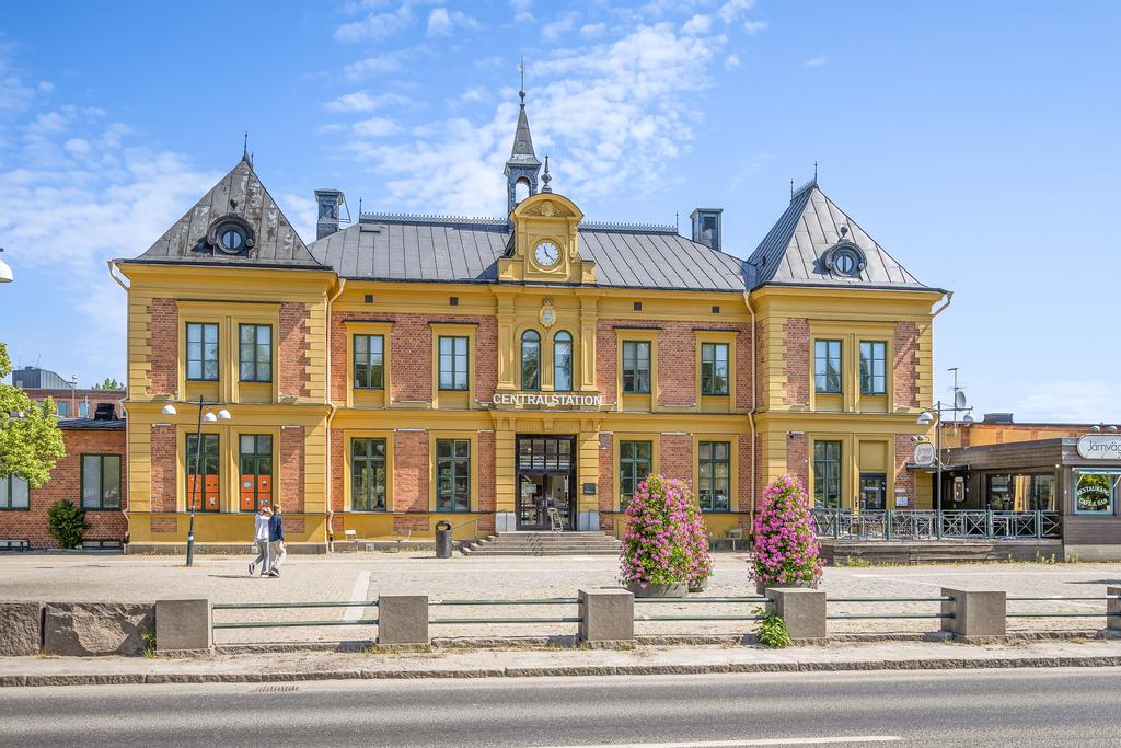 Ett stenkast till centralstationen 