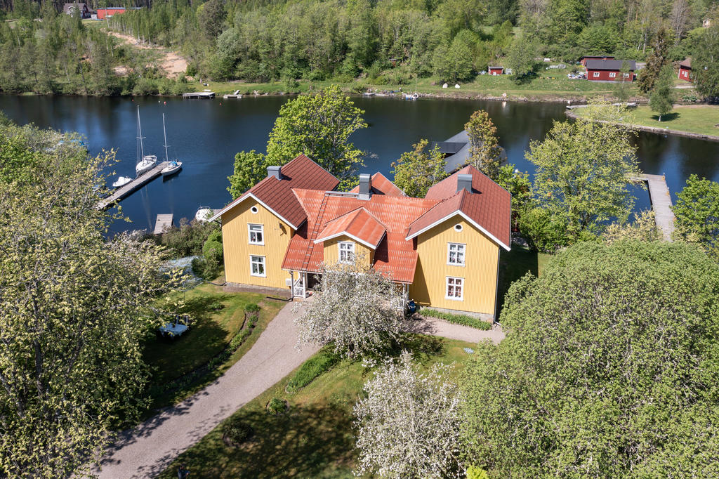 Välkommen till Bruksvägen 5! Fantastiskt belägen vid 