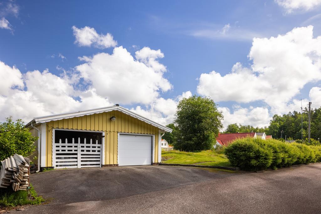 Parkering med garage.