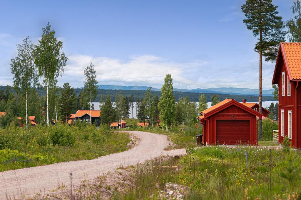 Det fina läget med närheten till både Siljan och Tällbergs by är idealiskt för er som vill bygga sitt drömboende.