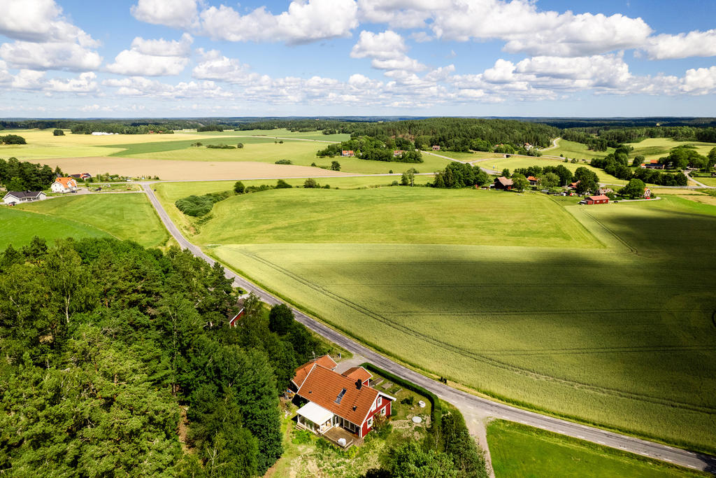 Otroligt landskap som omger bostaden