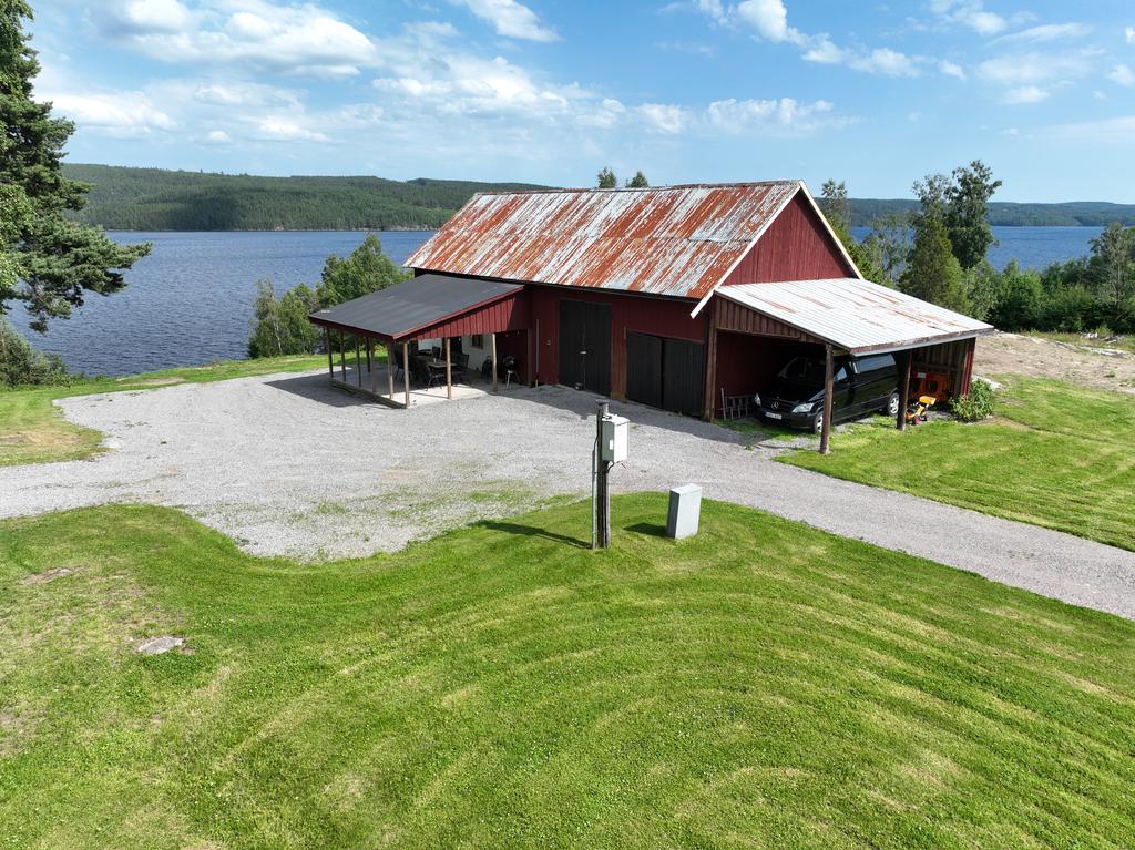 Carport/ladugård/samlingsplats