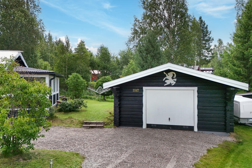 Fristående garage på platta