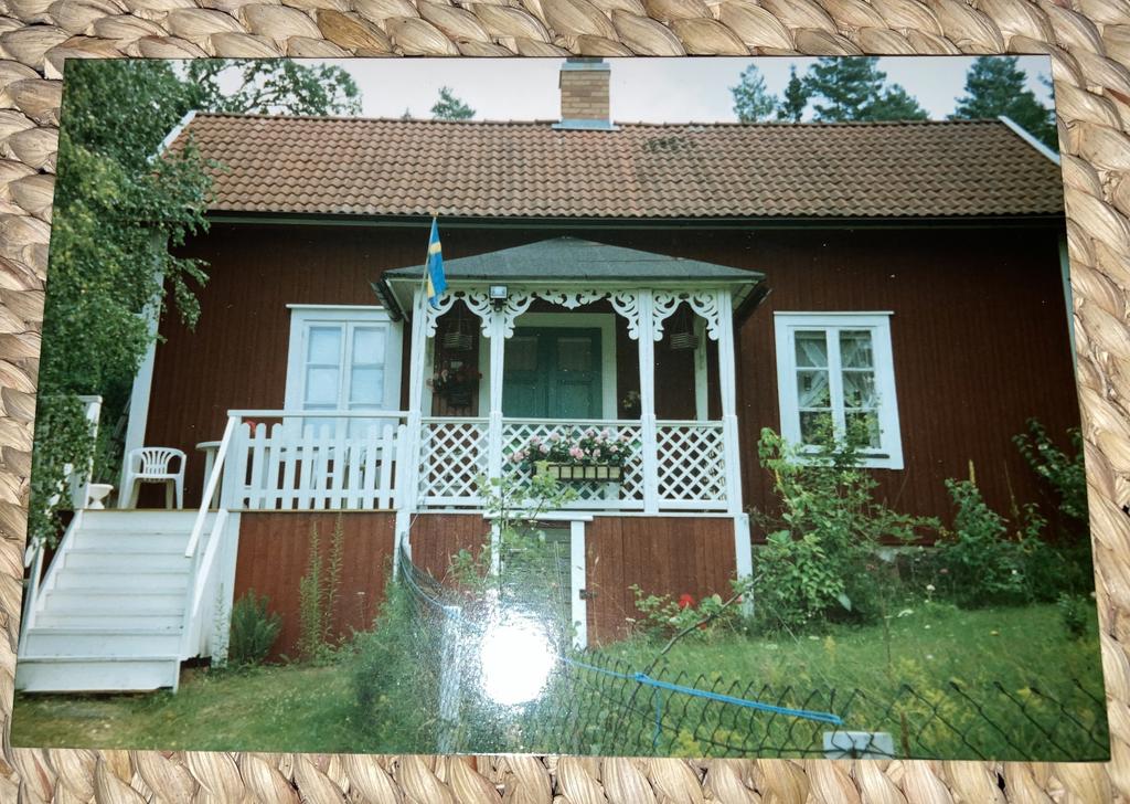 Huset på 90-talet. En riktig sommarstugedröm!  