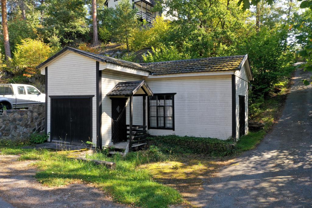 Garage och förråd