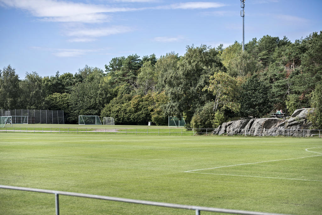  Här finns också fotbollsplaner och möjligheter för skridskoåkning