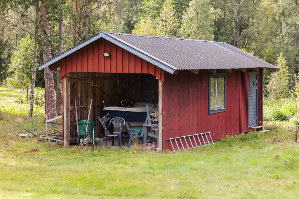 Båthus och verkstadsdel