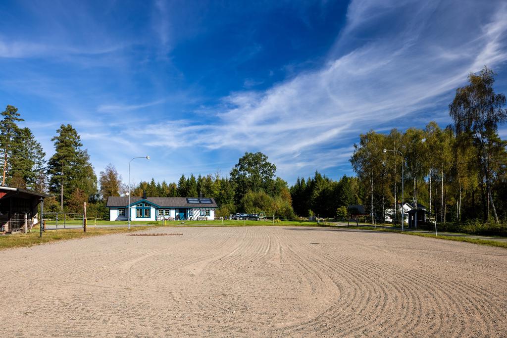 Stor välskött paddock