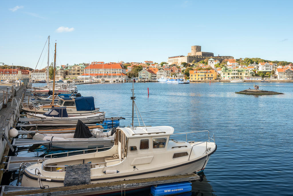 Tänk att ha denna ljuvliga sommarpärla inom ett par minuters promenadavstånd. 