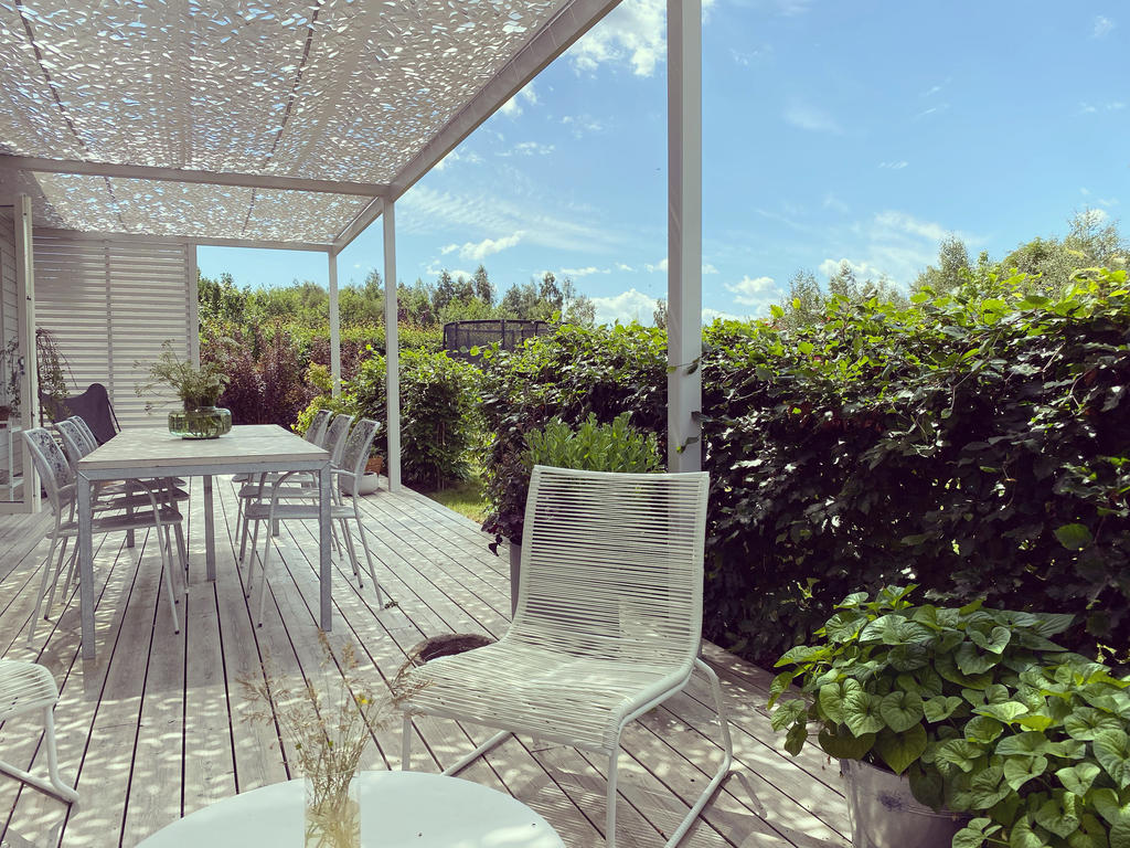 Uteplats med pergola