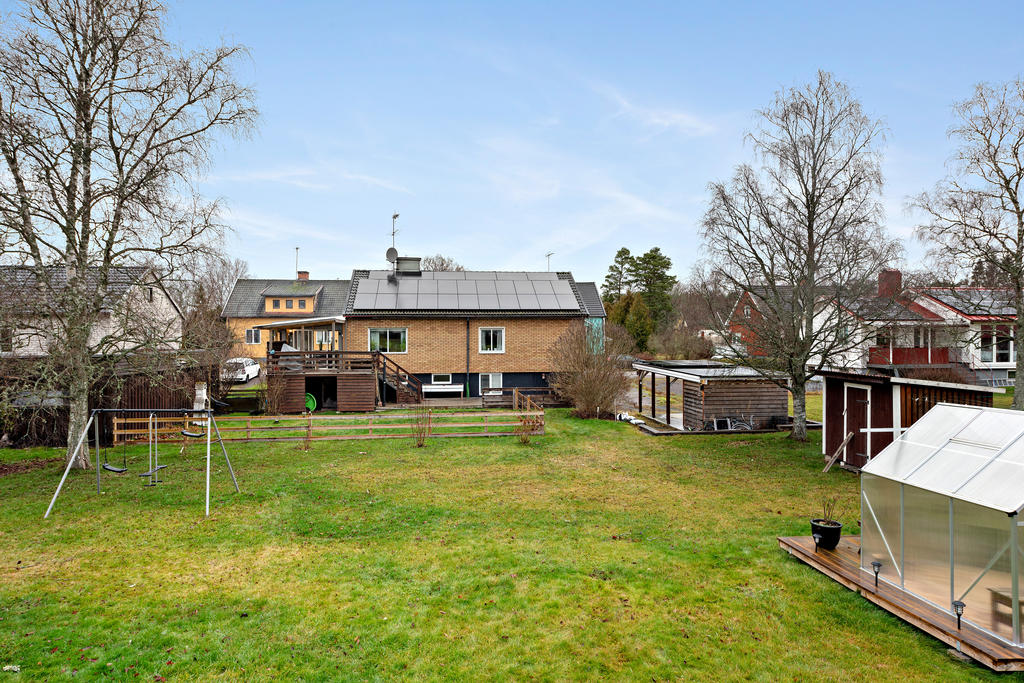 Bo billigt med egna solceller på hus & carport!