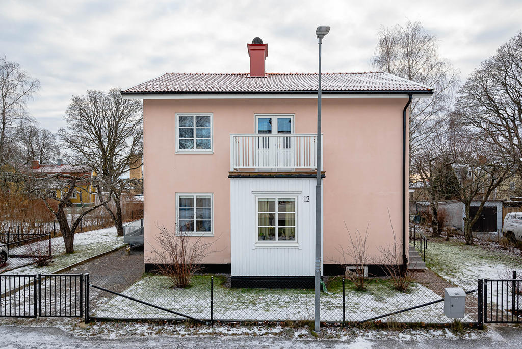 Badhusgatan 12 - Malmköping